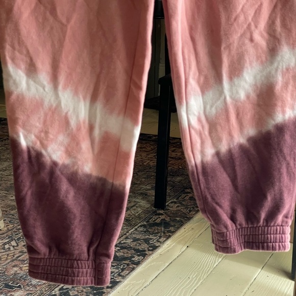 NWT PINK Victoria's Secret High Waist Tye-Dye Campus Jogger Fleece Sweatpants - Picture 4 of 9